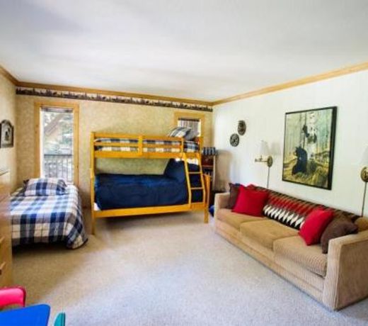 Forest Retreat Rental Cabin