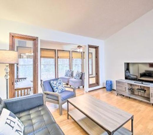 Family Friendly Hot Springs Village Townhome!