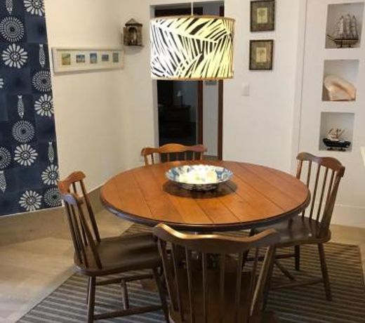 Apartamento com area externa na Bacutia - uma quadra do mar