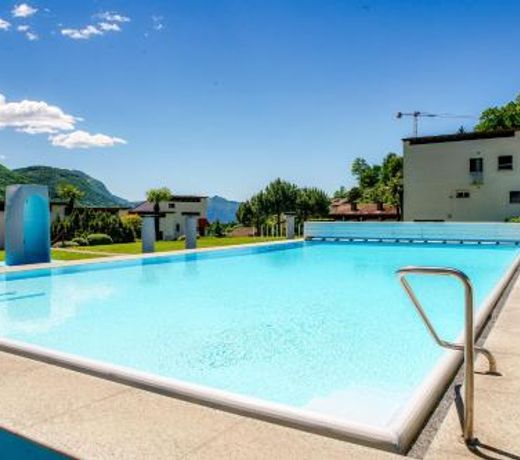 SUREGGIO VILLAGE