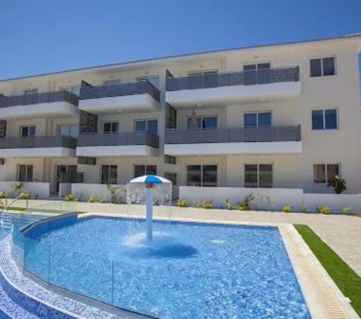 2 bedroom apartment Paralimni