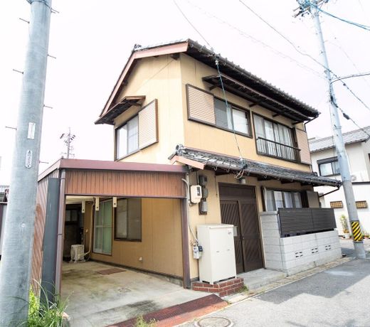 Yokkaichishi Nishishinchi House.