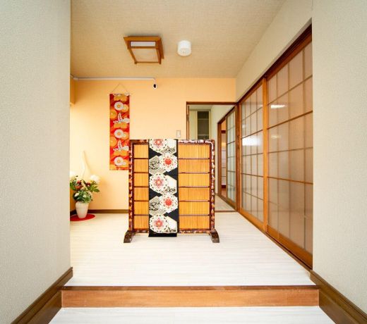 Yokkaichishi Nishishinchi House.