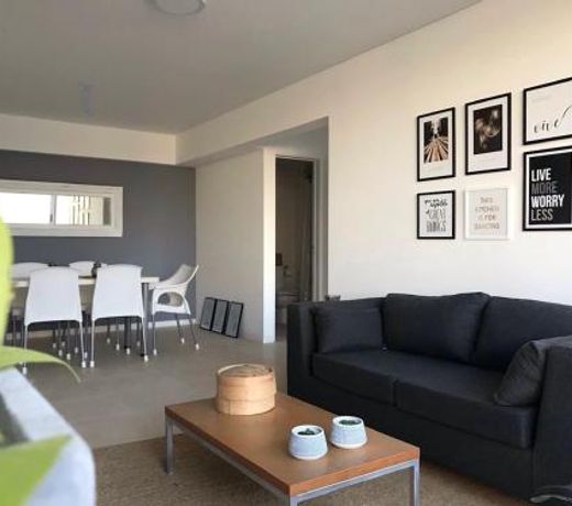 Excelente departamento 2 ambientes en San Isidro.