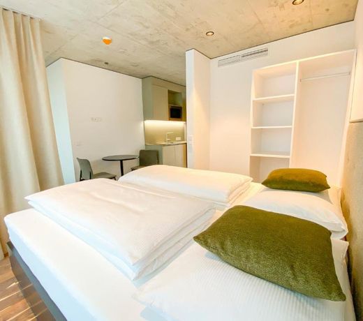 Blackhome Innsbruck City South I contactless check-in