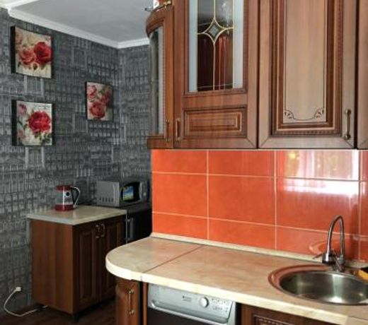 Two-Bedroom Apartment on Vatutina