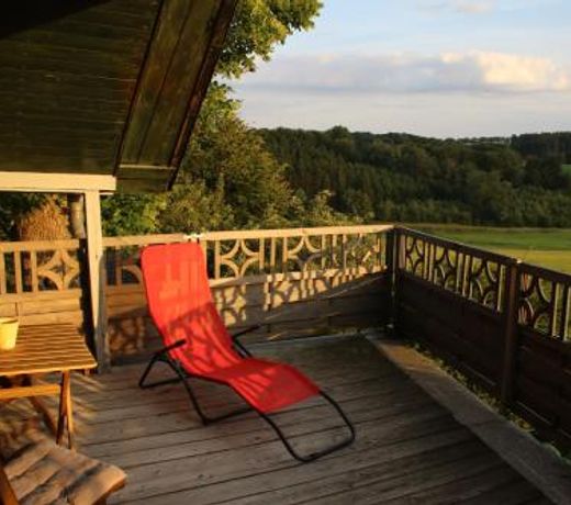 Kleines Cottage mitten in der Natur mit eigener Terrasse und Sonnenbalkon