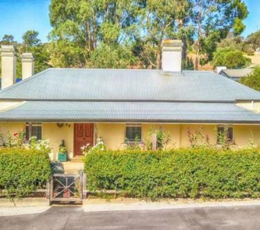 Barossa Valleyâs Captain Roddaâs Cottage