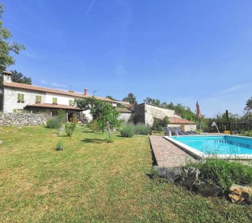 Holiday Home Mavrici - Two Bedroom Holiday Home with Pool