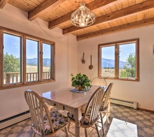 Questa Home with Views - 13 Mi to Red River Skiing!