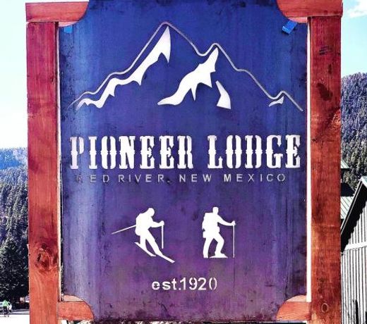 Pioneer Lodge House