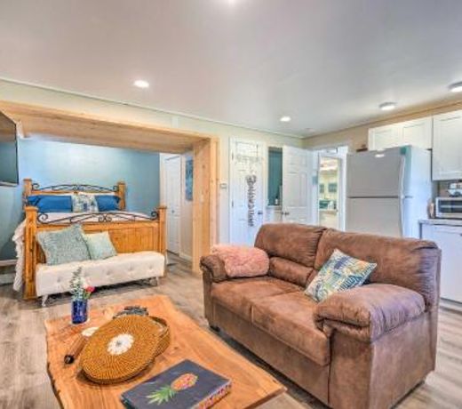 Seattle Area Studio with Fireplace-2 Mi to State Park