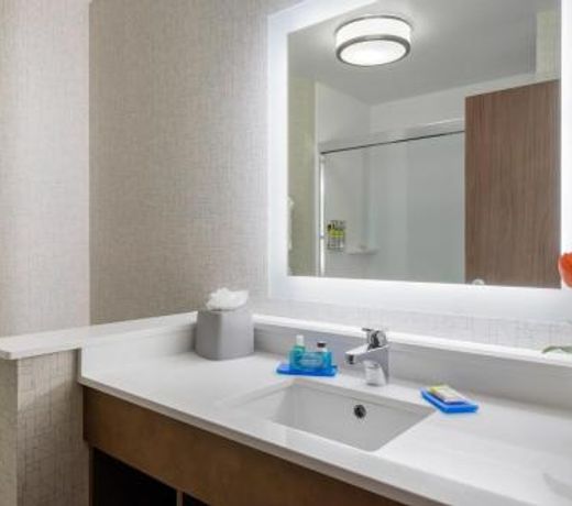Holiday Inn Express And Suites Moundsville