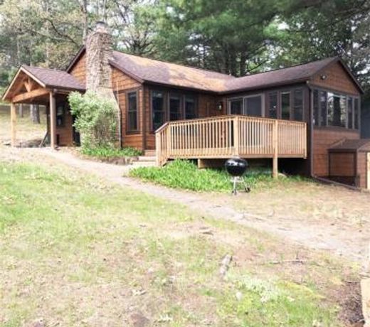 Vintage Lake Cottage