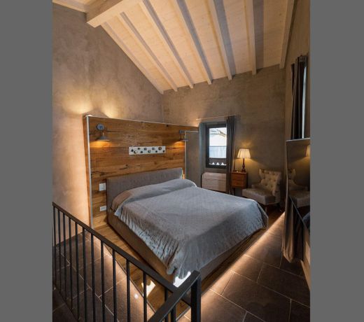 Stylish & Cozyâ | âKing Bed |Porch |Garden
