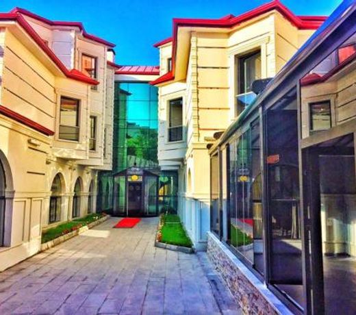 Kars-i Si̇ri̇n Otel