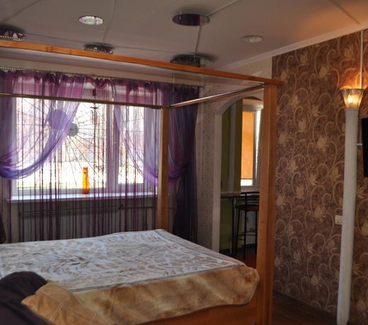 Svobody avenue 30-cozy like home :))