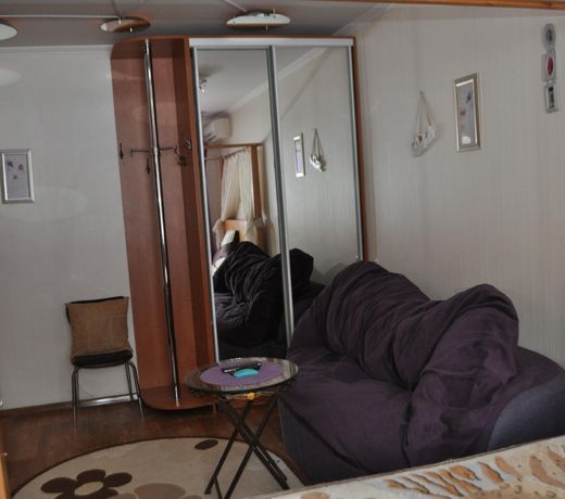 Svobody avenue 30-cozy like home :))