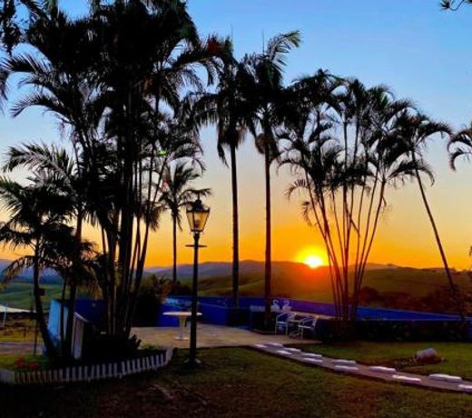 Sitio alto padrao com vista deslumbrante. Reserve!