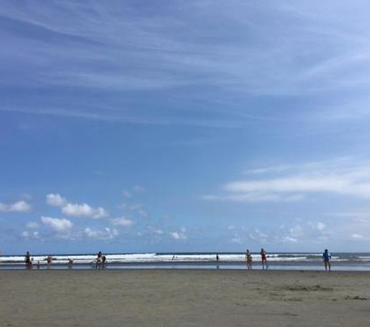 Proximo a praia otimo bairro e custo beneficio