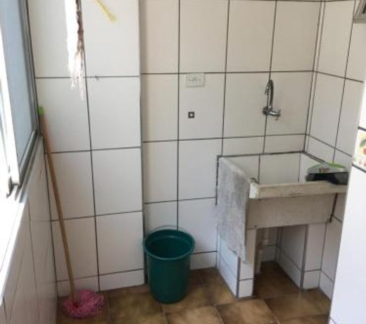 Proximo a praia otimo bairro e custo beneficio