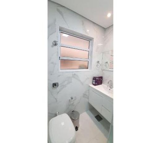 Apartamento 50 m da praia da Guilhermina - Totalmente Remodelado - Conceito Amplo - Perto de tudo