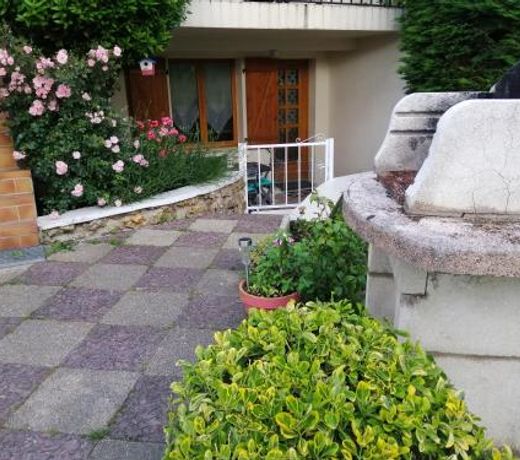appartement type f2 proche PARIS 25 KM