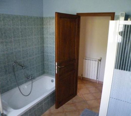Maison tout confort avec piscine a Bedarrides