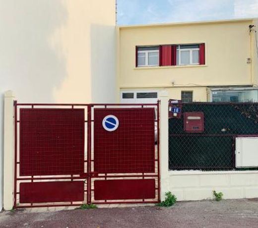 Maison Bondy Face Gare
