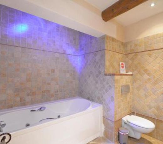 ACCENT IMMOBILIER - Mas de l'Olive, piscine chauffee, 8 pers
