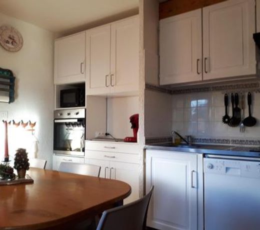 Apartment with one bedroom in Araches la Frasse with wonderful mountain view and balcony 50 m from t