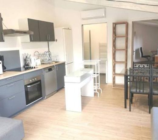 Maison 50m2 renovee 2021, piscine, 11min Avignon