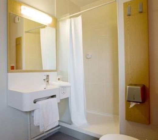 B&B Hotel Paris Romainville Noisy-le-Sec