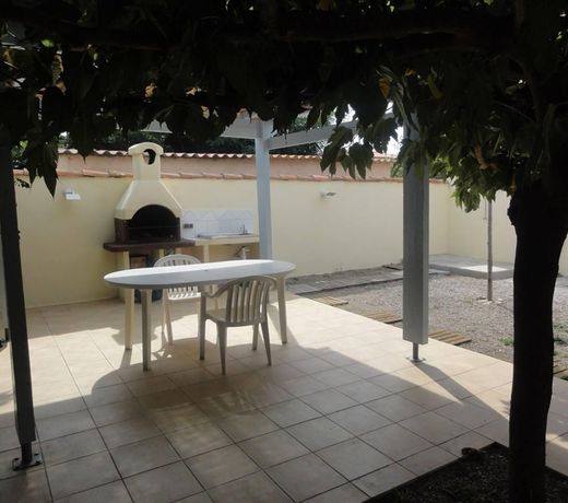 Maison Aux Pins - Holiday cottage with garden 500m from the beach