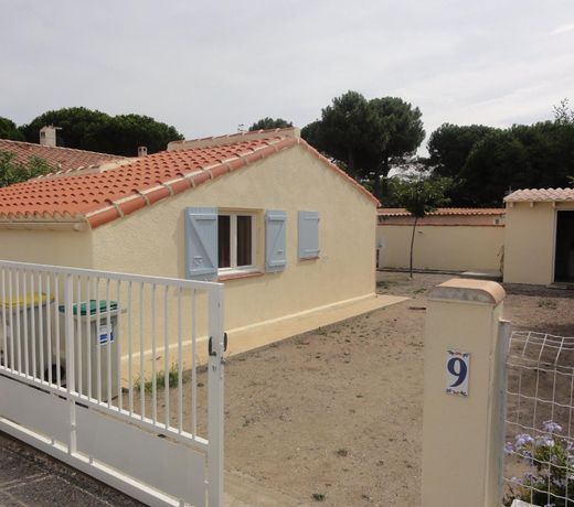 Maison Aux Pins - Holiday cottage with garden 500m from the beach