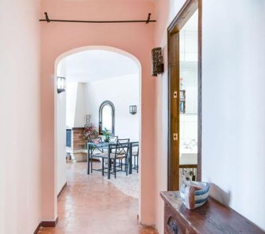 Appealing Holiday Home in Tarragona with Terrace near Sea