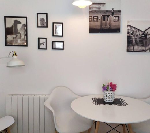New and beautiful Apartment in a quiet area very close to the beach