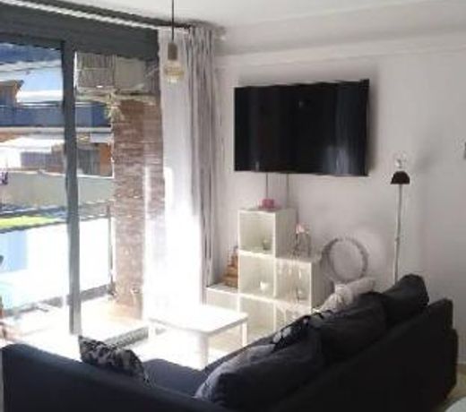 New and beautiful Apartment in a quiet area very close to the beach