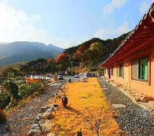 Hapcheon Gayasan Hwangtomaeul Pension