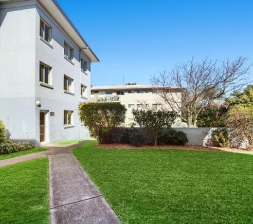 Scenic Beachside Apartment, near Bar & Restaurant