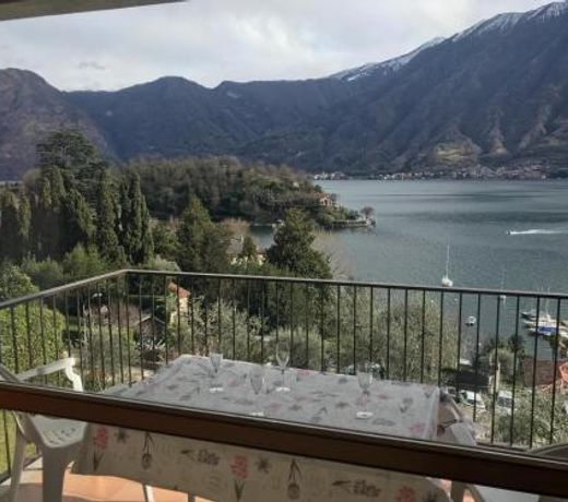 Big Apartment with Lake View and Three Bedrooms