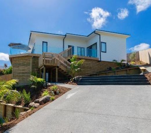 The Mariner's Post - Cable Bay Holiday Home