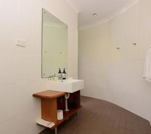 Cloudsong Chalet 3 - Close to the village centre!