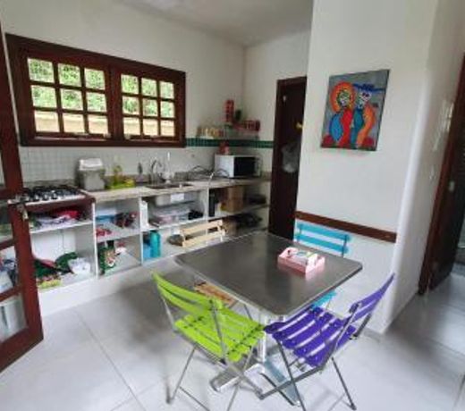 Casa da Josie em Maresias com piscina no pe da Mata Atlantica - 4 quartos