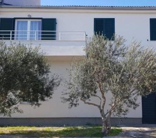 Beach apartment ANA with sea view, balcony, garden & bbq, Murter - Dalmatia