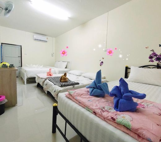 tong urai homestay