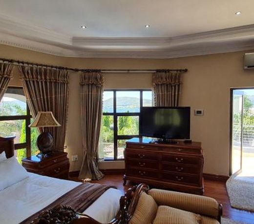 Kosmos Ridge 5 Bedroom Palace 284