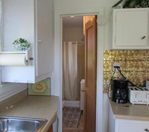 Premier Waterfront Cottage 3