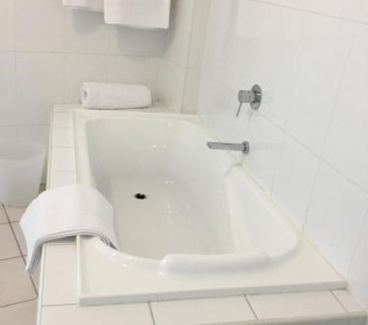 Wallaroo Marina Waterfront Luxe Apartment