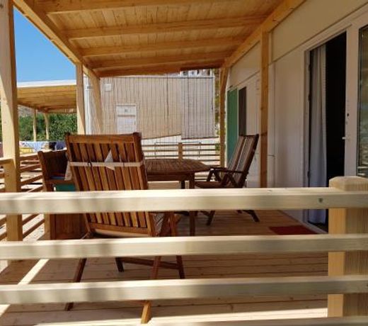 Bungalow with 2 bedrooms in Zivogosce with furnished garden and WiFi 200 m from the beach